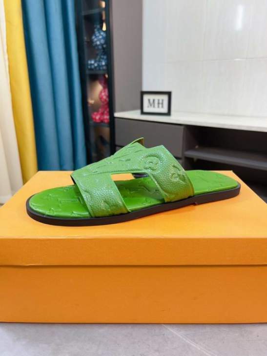 Picture of Louis Vuitton Slippers _SKULVsz38-44mnf04191344